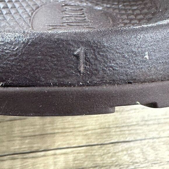 Chaco~Kids Z/1 EcoTread Footwear~Burgundy Multicolor Sandals~Size 1 - Picture 7 of 7